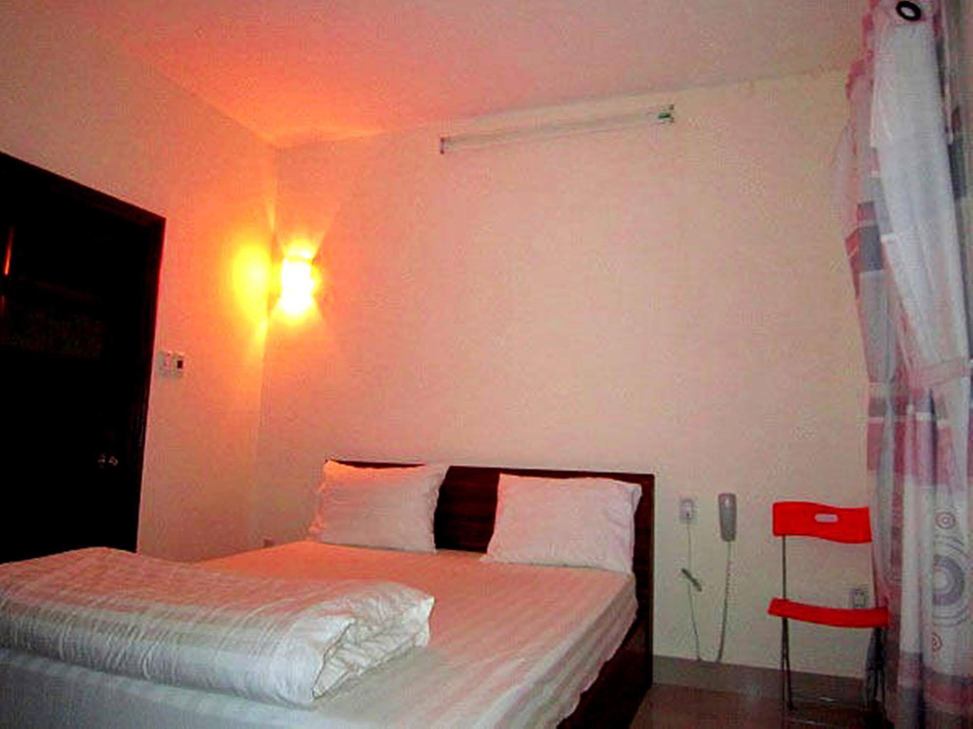 Bao Quyen Hotel Дананг Екстериор снимка